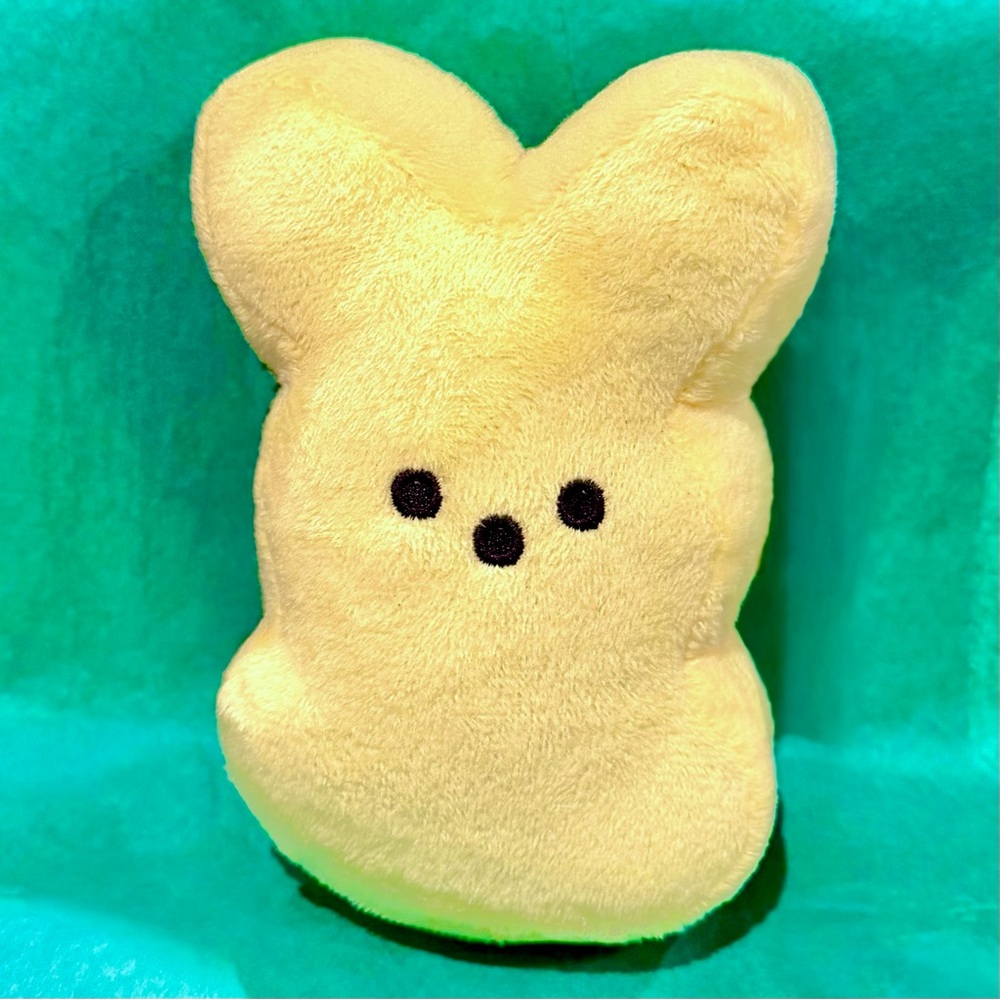 NEW Yellow Peeps inspired 🐥 Plushie, Pet Toy, Decoration🐰